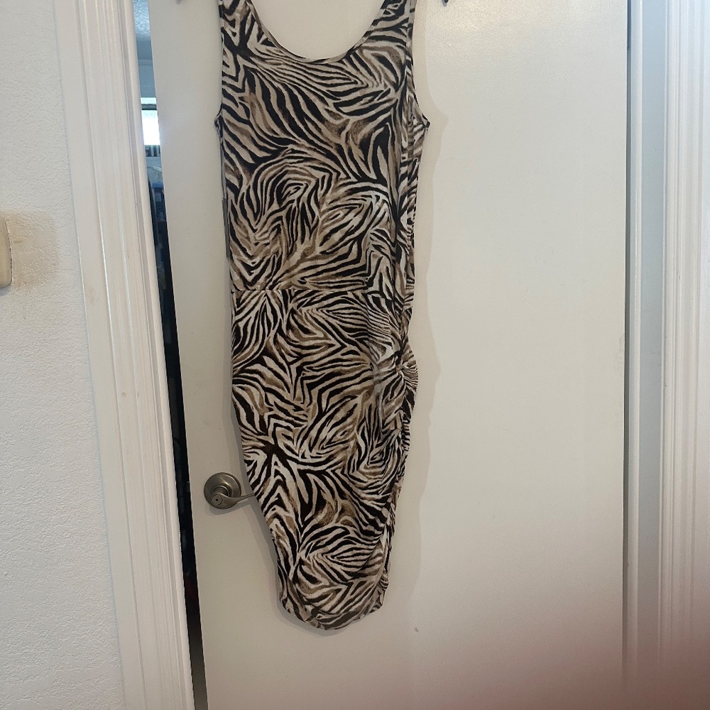 Mom picked this for her BD present & changed her mind-not even tried on!! - Picture 2 of 4